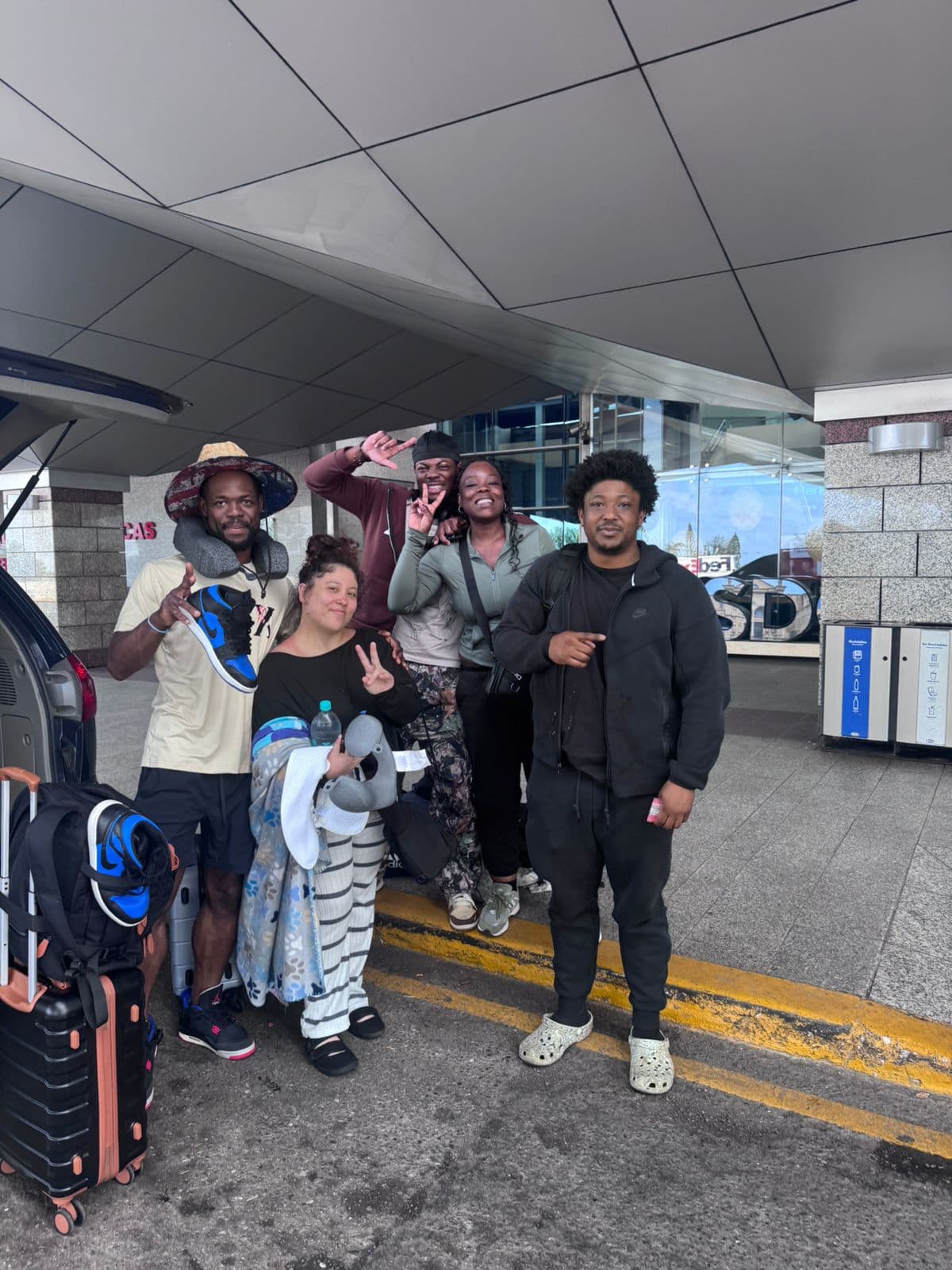 Recogida de pasajeros en el aeropuerto con Transporte Diamond